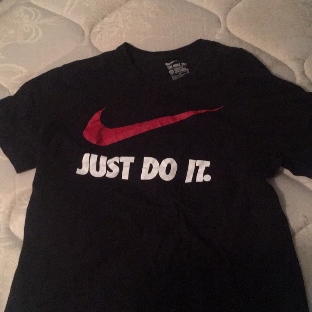 Extra Large Nike shirt